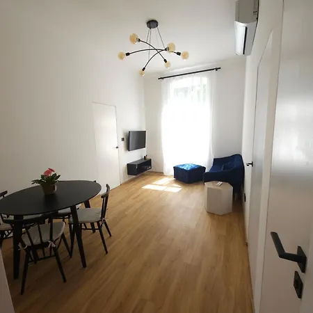 Apartment Zehn House 2 In The Center 公寓